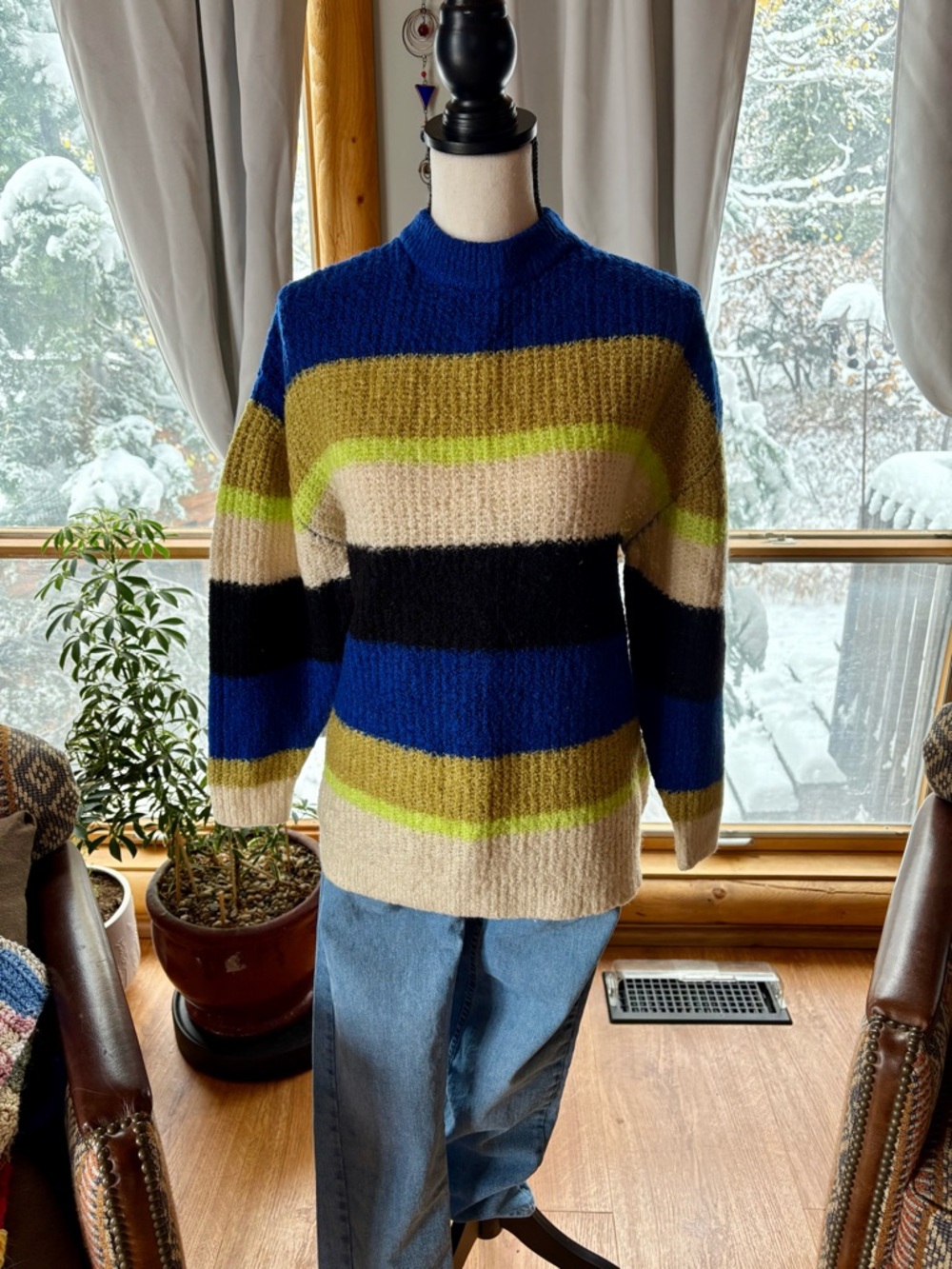 XS H&M Absolutely Adorable striped Knit Sweater in Blue, Black, Olive & Cream.